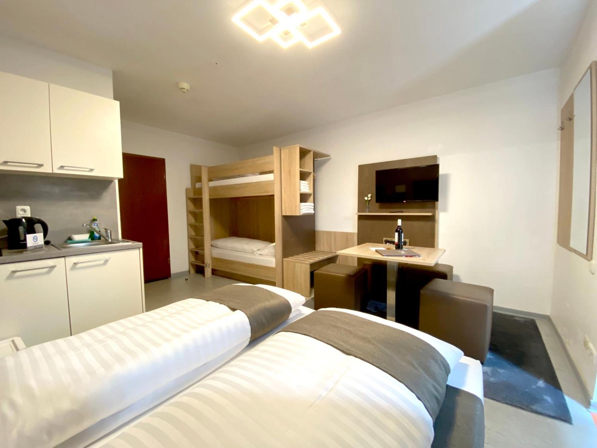 Hana Aparthotel Barsbuttel Exteriör bild