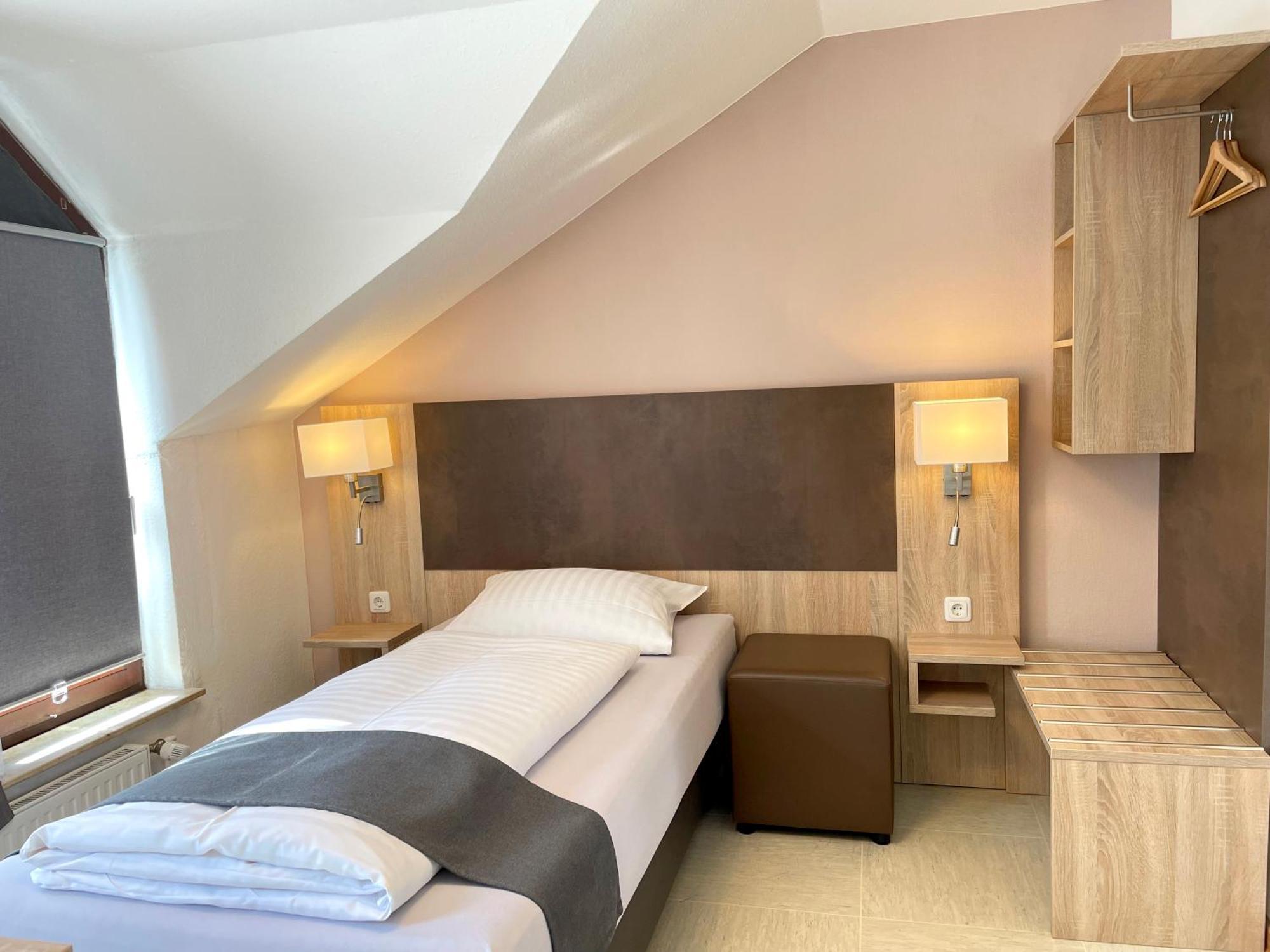 Hana Aparthotel Barsbuttel Exteriör bild