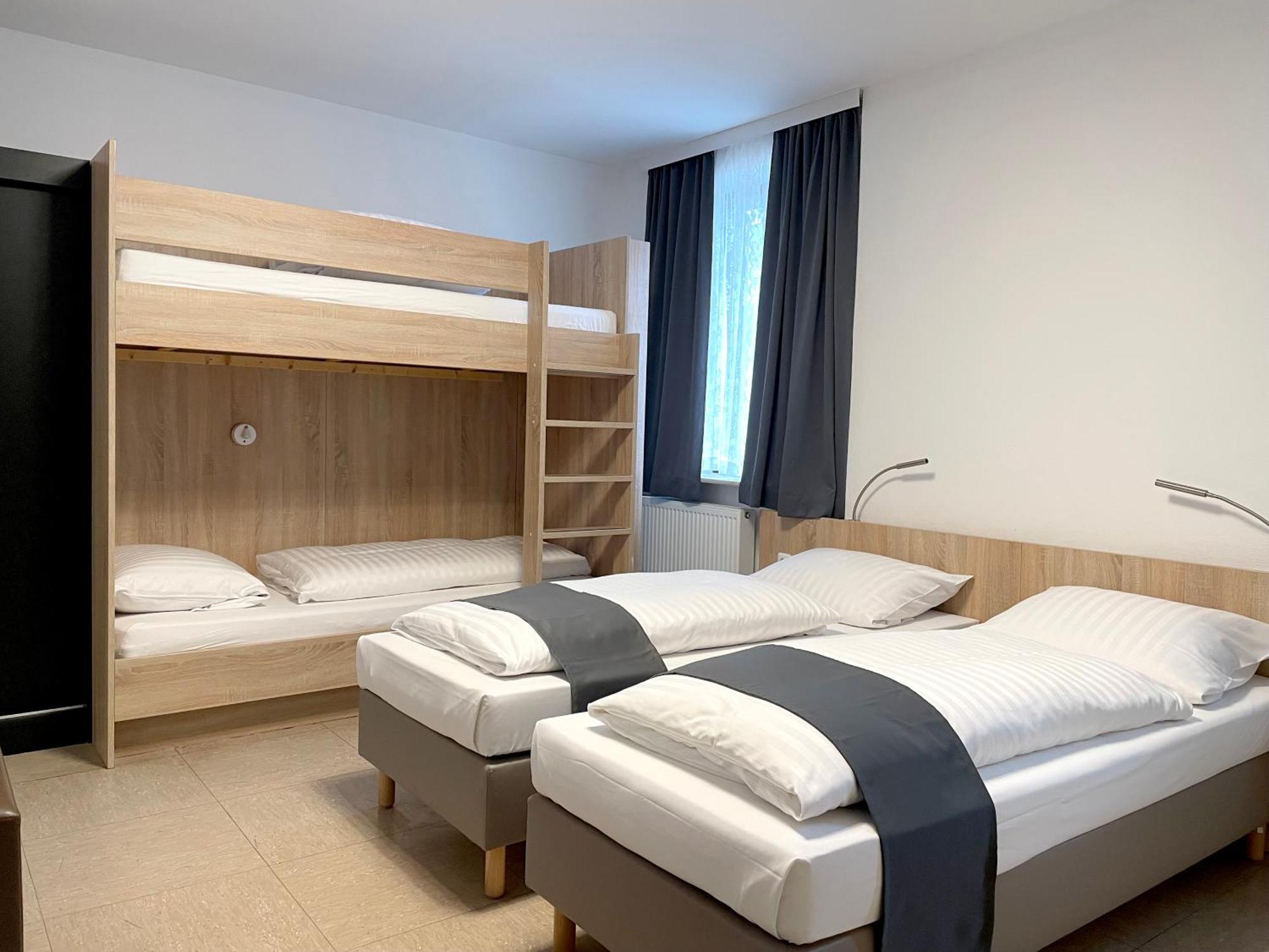 Hana Aparthotel Barsbuttel Exteriör bild