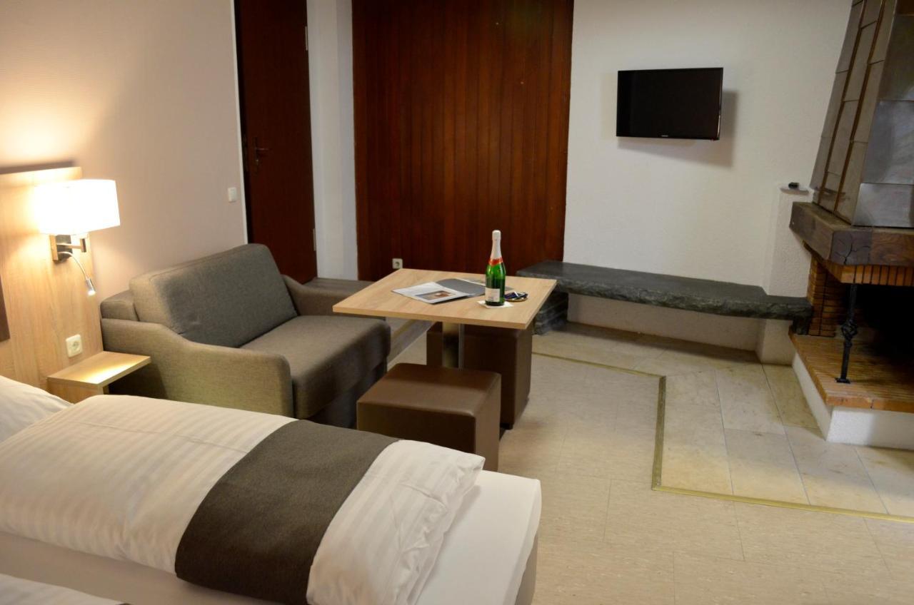 Hana Aparthotel Barsbuttel Exteriör bild
