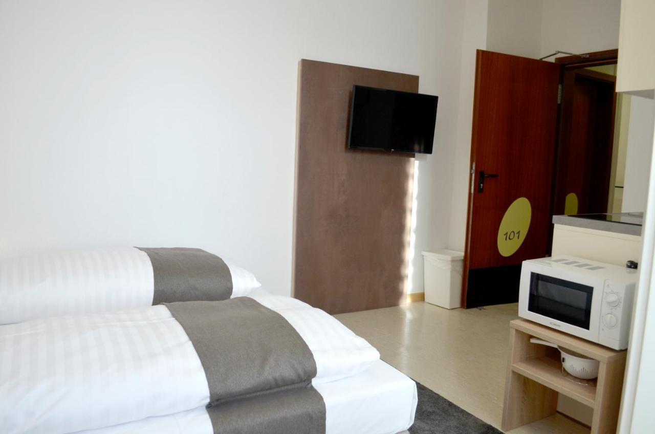 Hana Aparthotel Barsbuttel Exteriör bild